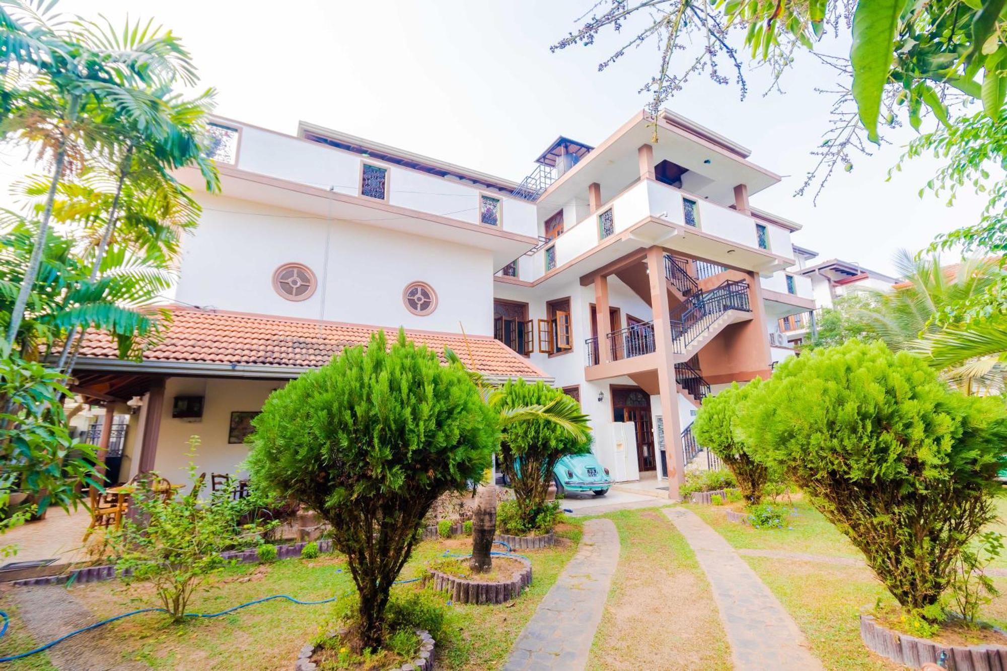 The Norfolk Heritage Airport Villa كاتوناياكى المظهر الخارجي الصورة