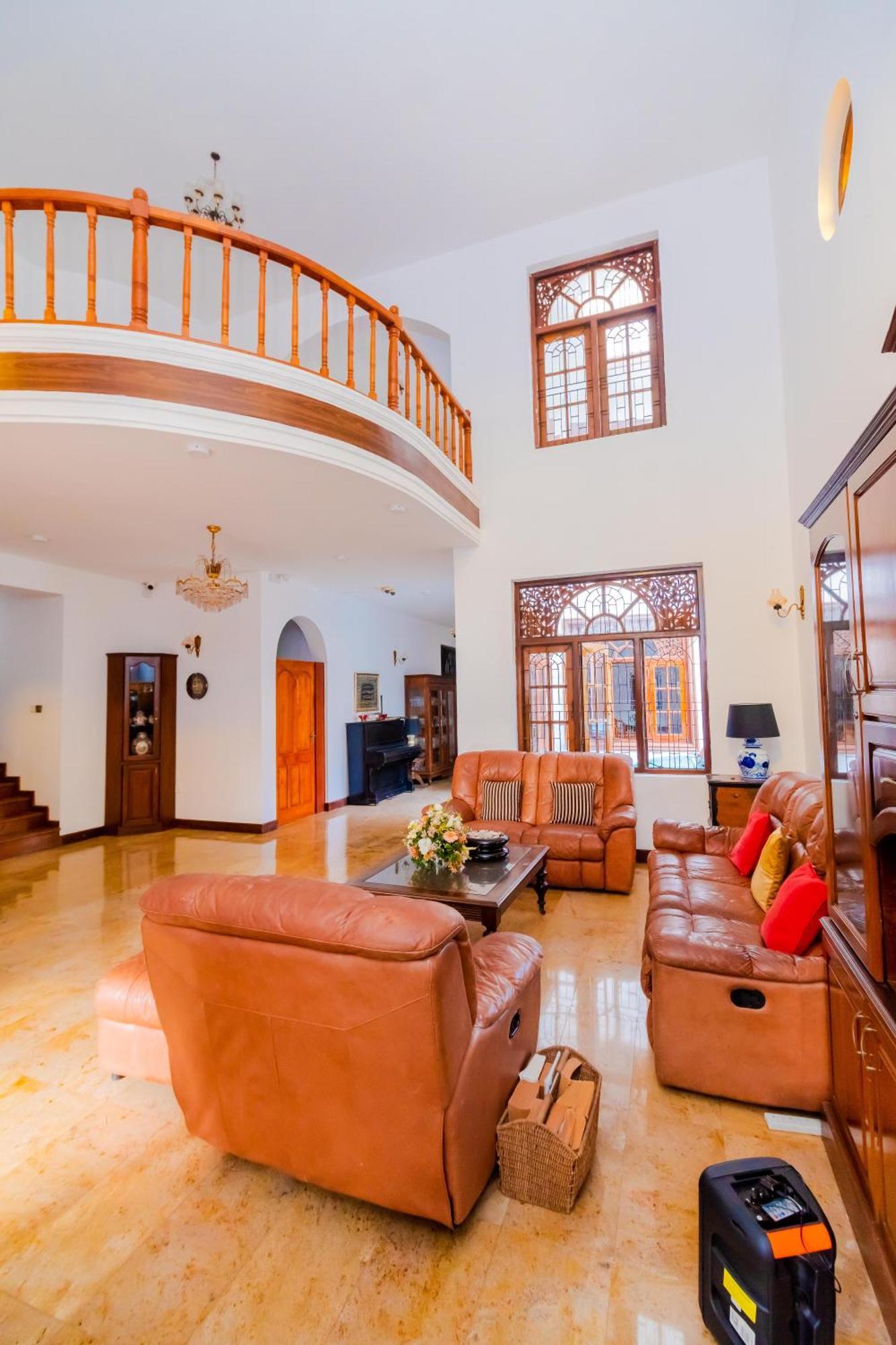 The Norfolk Heritage Airport Villa كاتوناياكى المظهر الخارجي الصورة