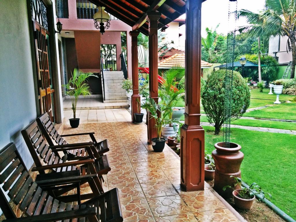 The Norfolk Heritage Airport Villa كاتوناياكى المظهر الخارجي الصورة