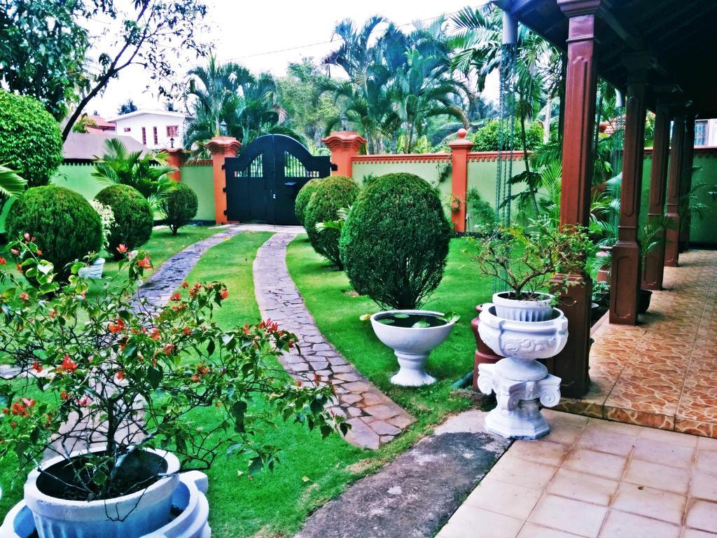 The Norfolk Heritage Airport Villa كاتوناياكى المظهر الخارجي الصورة
